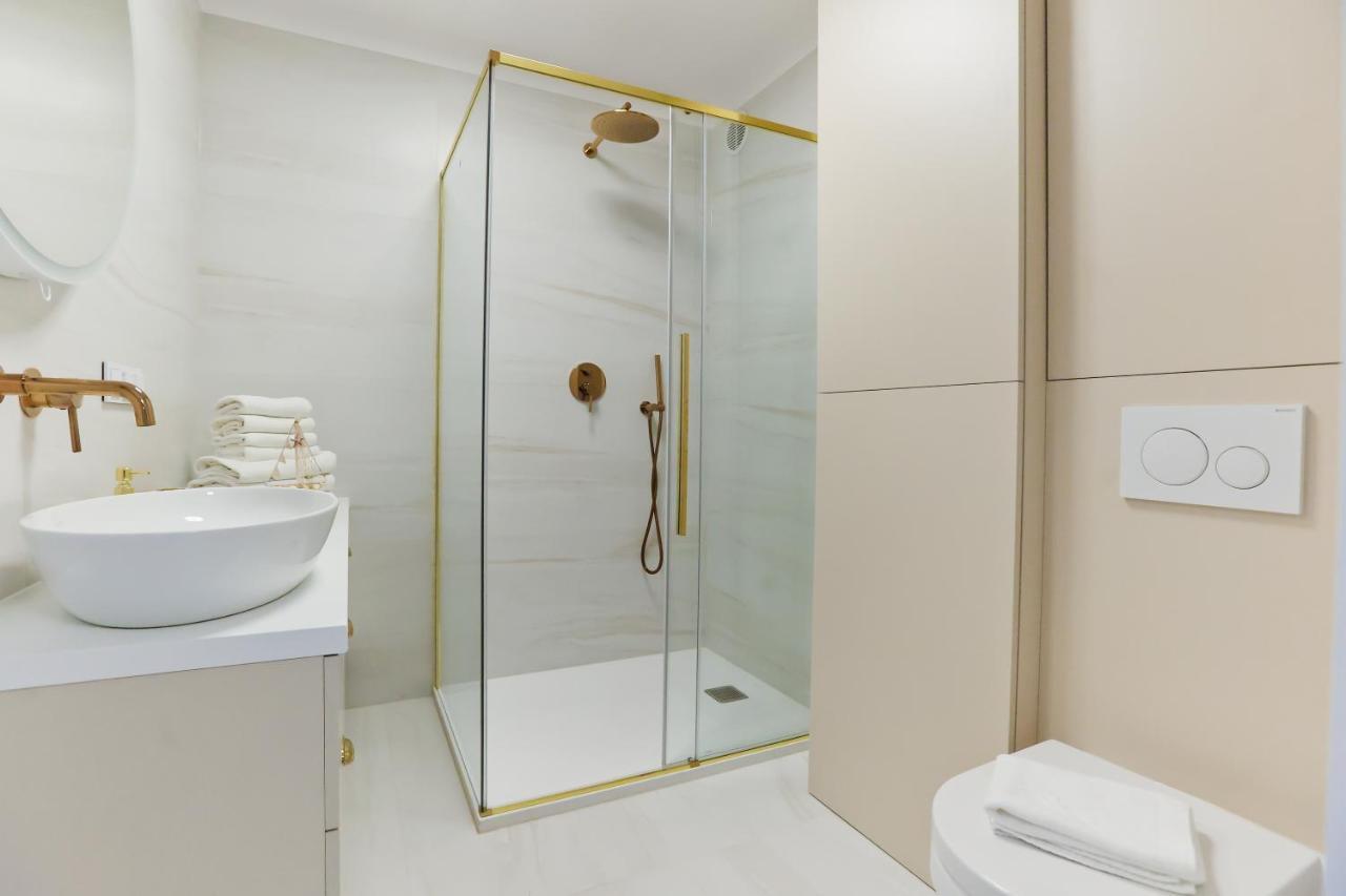 M&K Apartamenty Sailors Golden Yacht, Gdansk - Wyspa Sobieszewska Ngoại thất bức ảnh